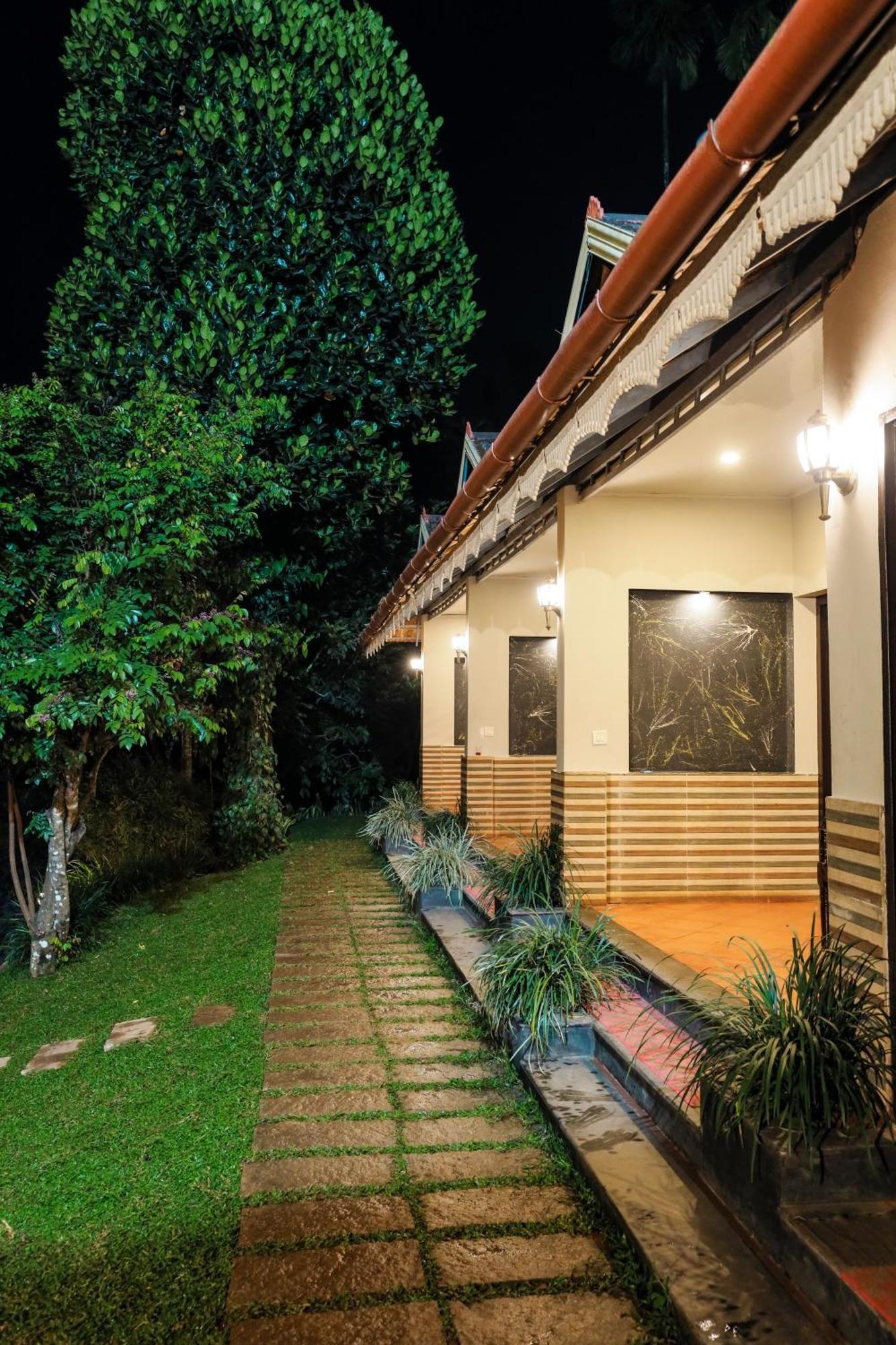 Hill Rows Estate By Greenescapes *