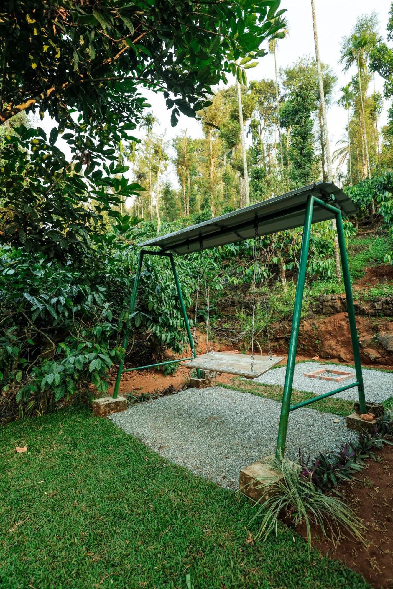 Farm stay Hill Rows Estate By Greenescapes *